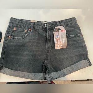 Gray slim fit Levi’s jean shorts size 16 reg